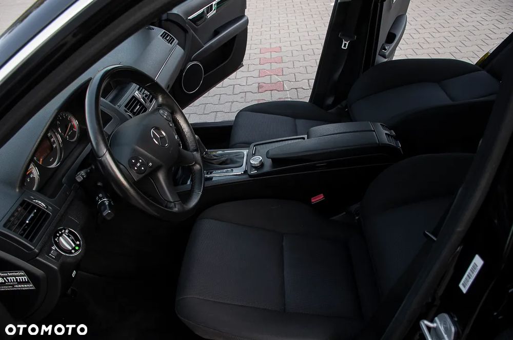 Mercedes-Benz Klasa C 180 Kompressor Automatik - 36