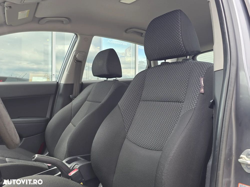 Hyundai i30 1.6 GL VM Comfort - 12