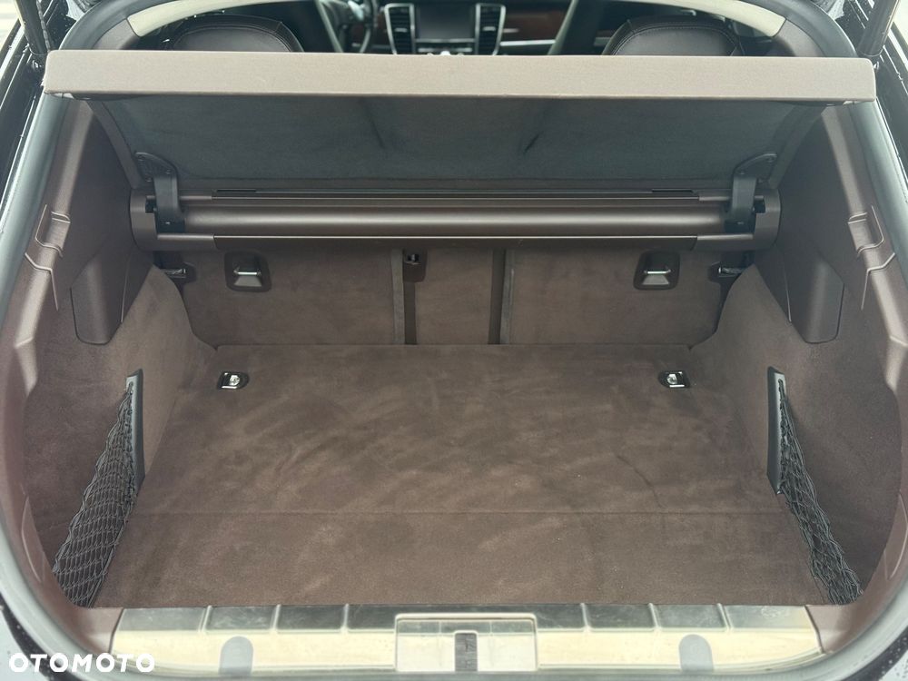 Porsche Panamera 4S - 17