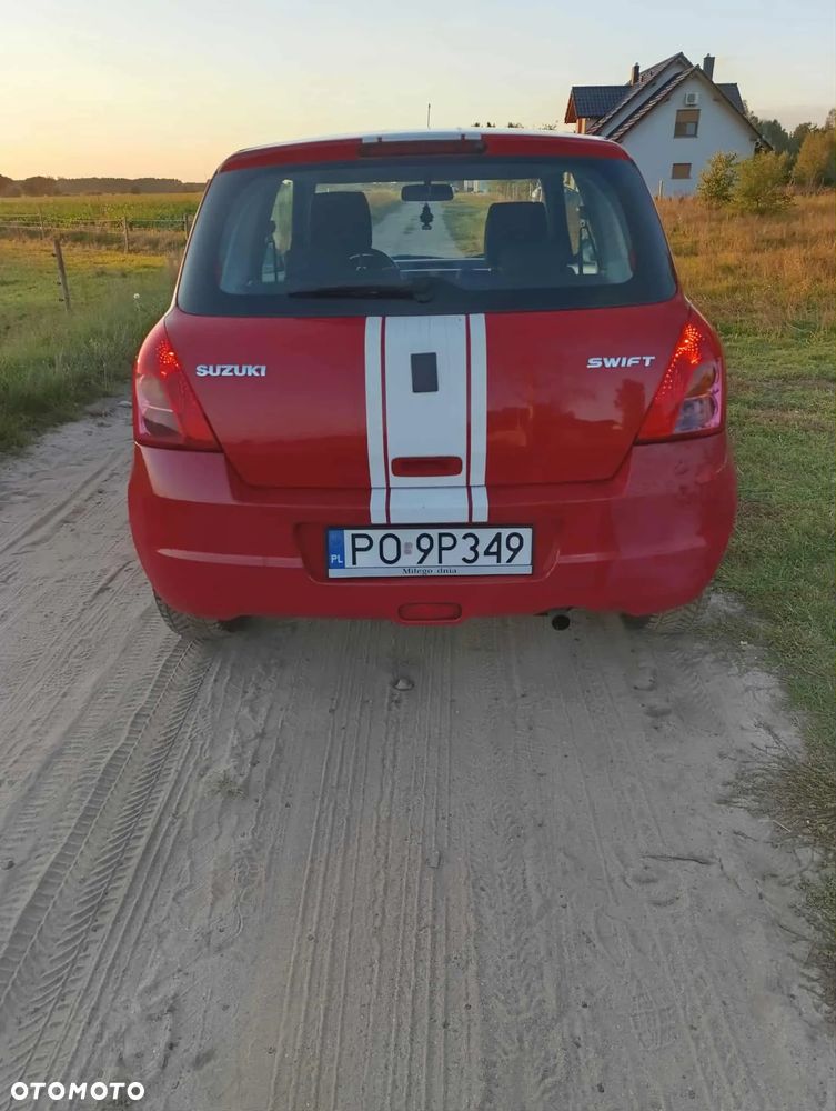 Suzuki Swift - 2