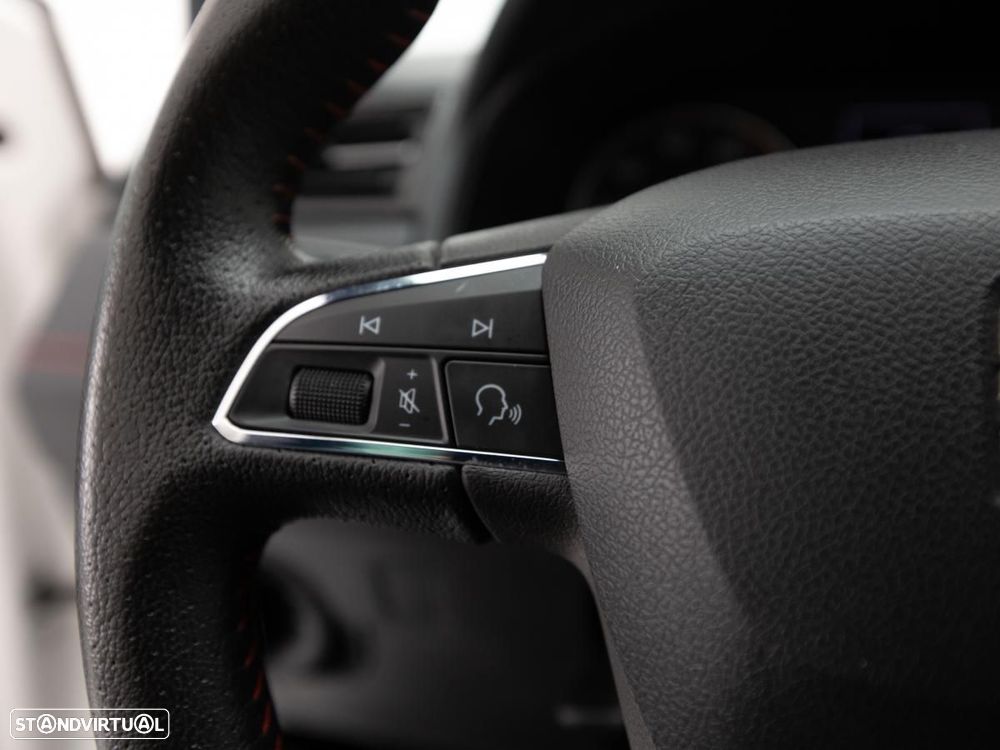 SEAT Arona 1.0 TSI FR - 14