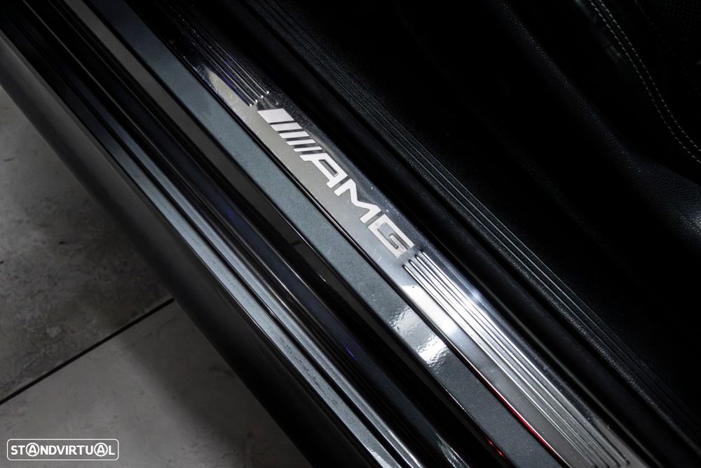 Mercedes-Benz E 53 AMG 4Matic+ - 25