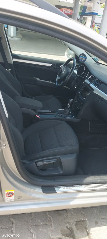 Skoda Superb 1.6 TDI GreenLine - 10