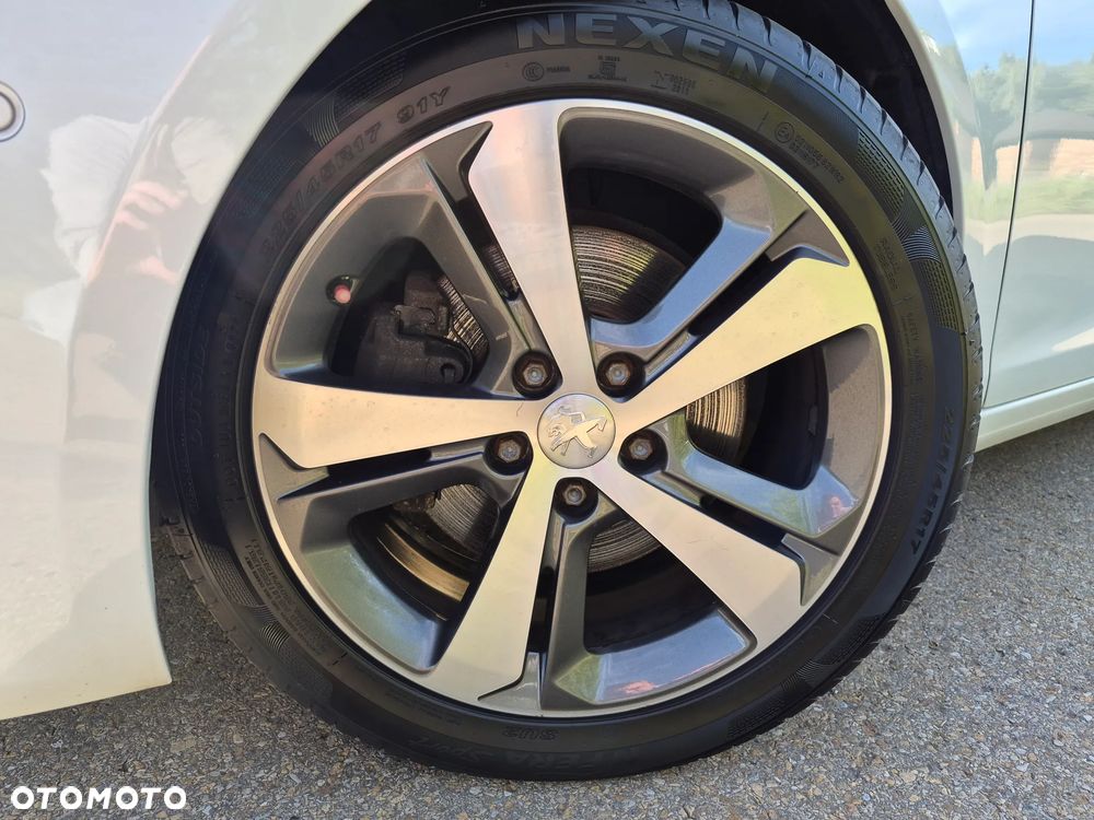 Peugeot 308 BlueHDi FAP 150 Stop & Start Allure - 25