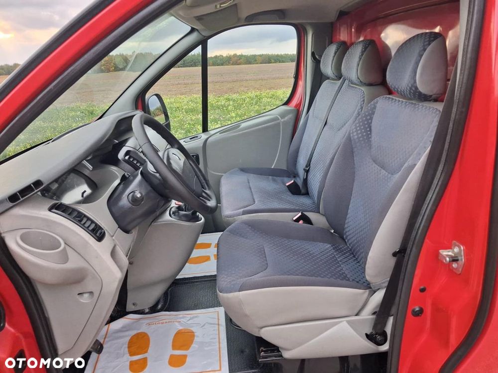 Renault Trafic - 18