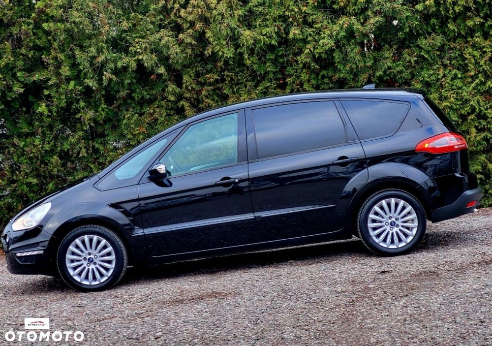 Ford S-Max - 12