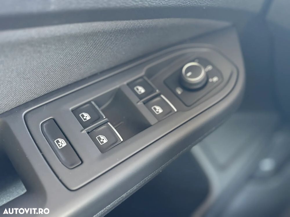 Volkswagen Golf 1.0 TSI Trendline - 24