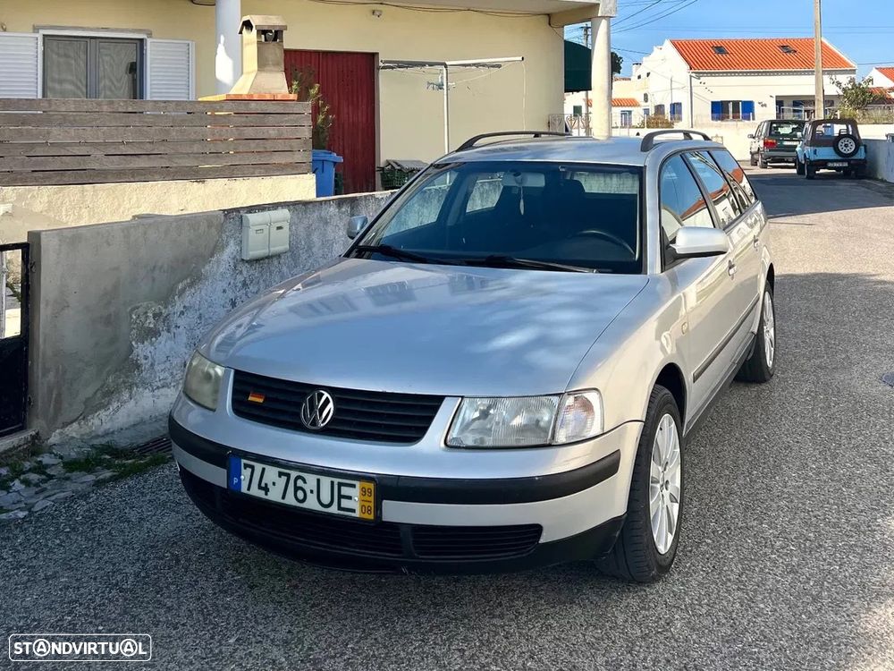 VW Passat Variant - 1