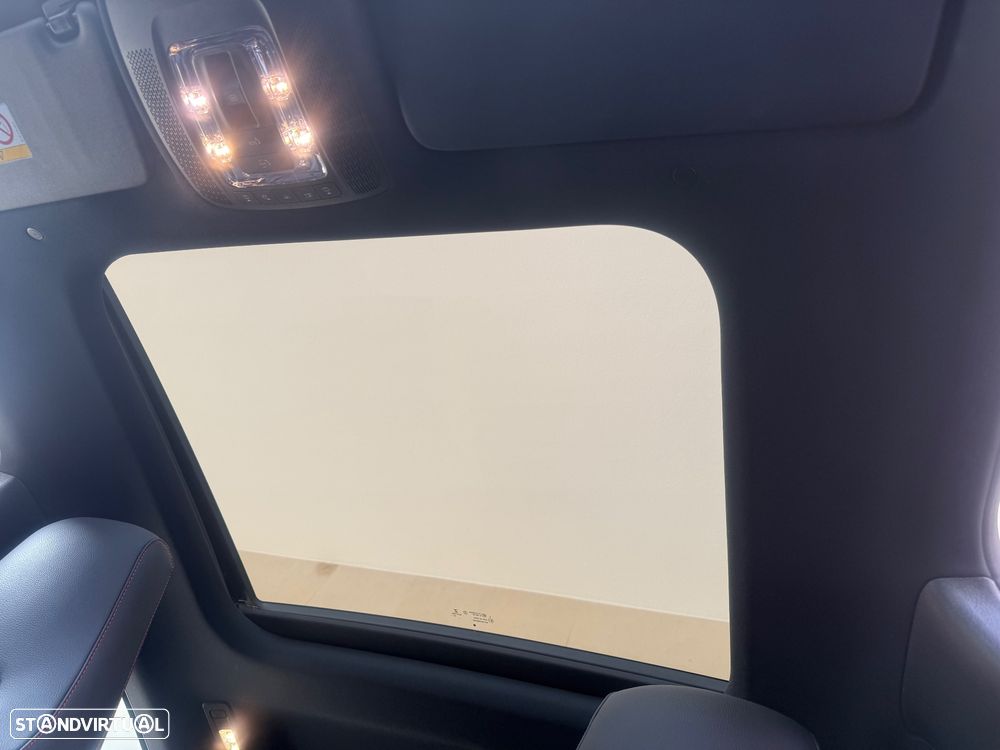 Mercedes-Benz A 250 e AMG Line - 28