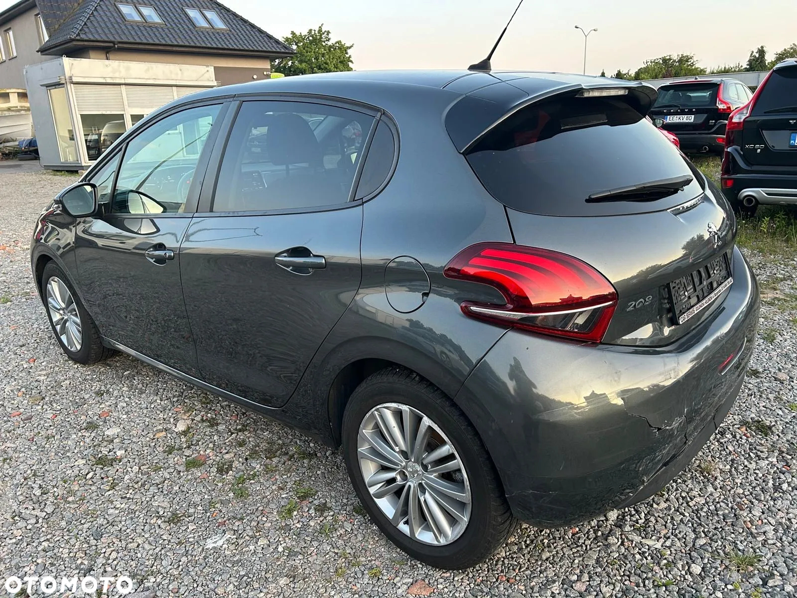 Peugeot 208 1.6 BlueHDi Active S&S - 4
