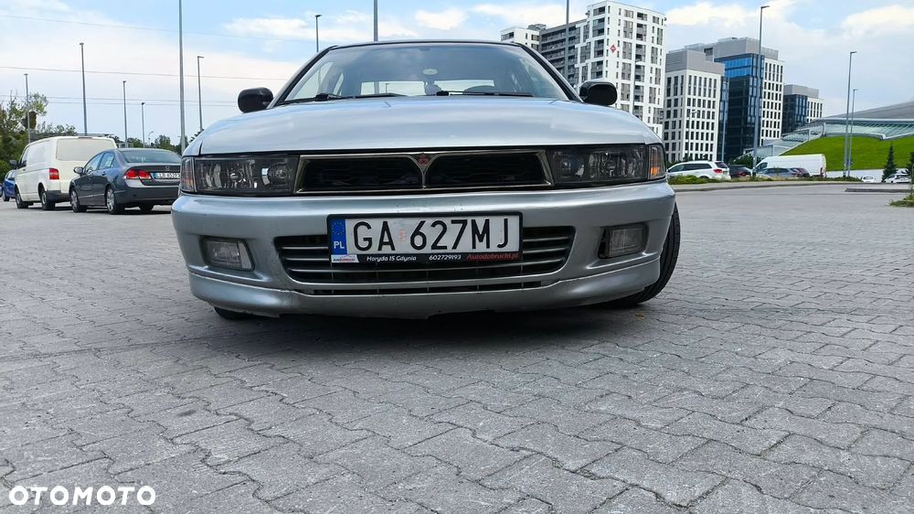 Mitsubishi Galant 2.5 V6 - 6