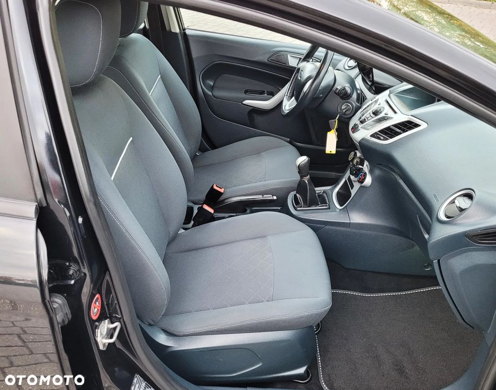 Ford Fiesta 1.25 Trend EU5 - 19