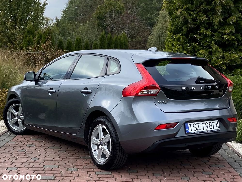 Volvo V40 D2 You - 3