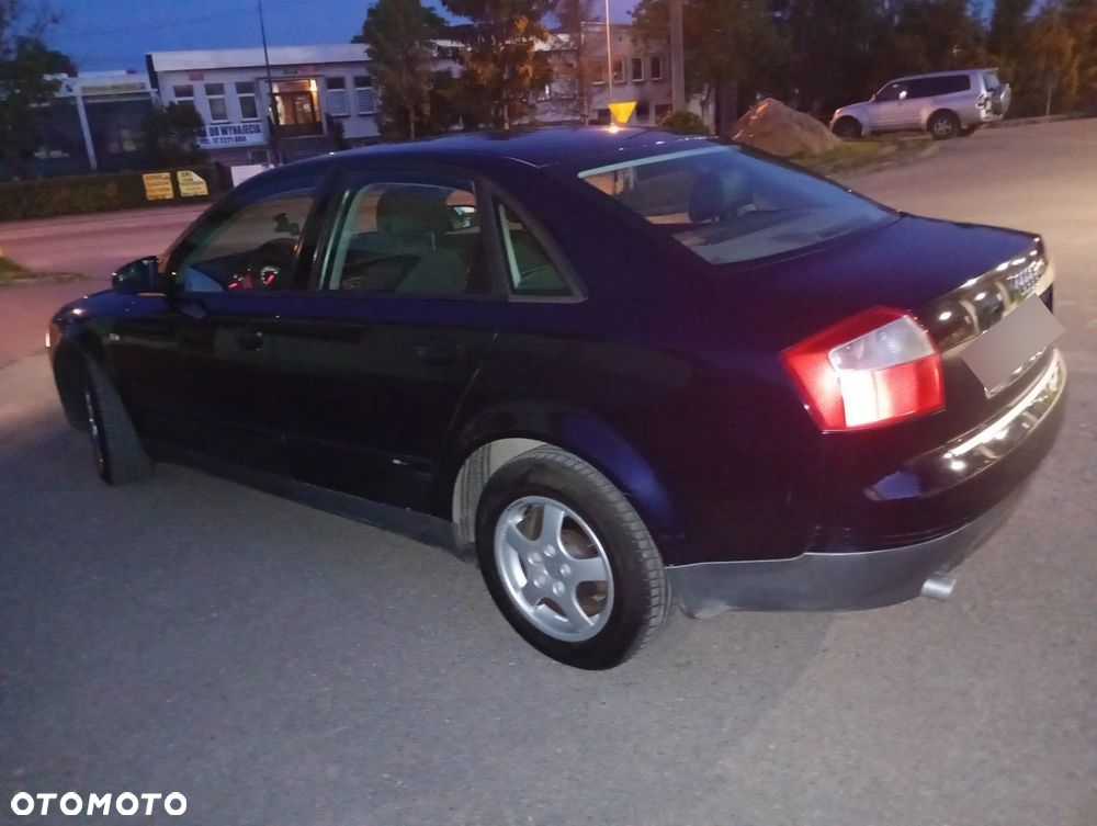 Audi A4 2.0 - 23