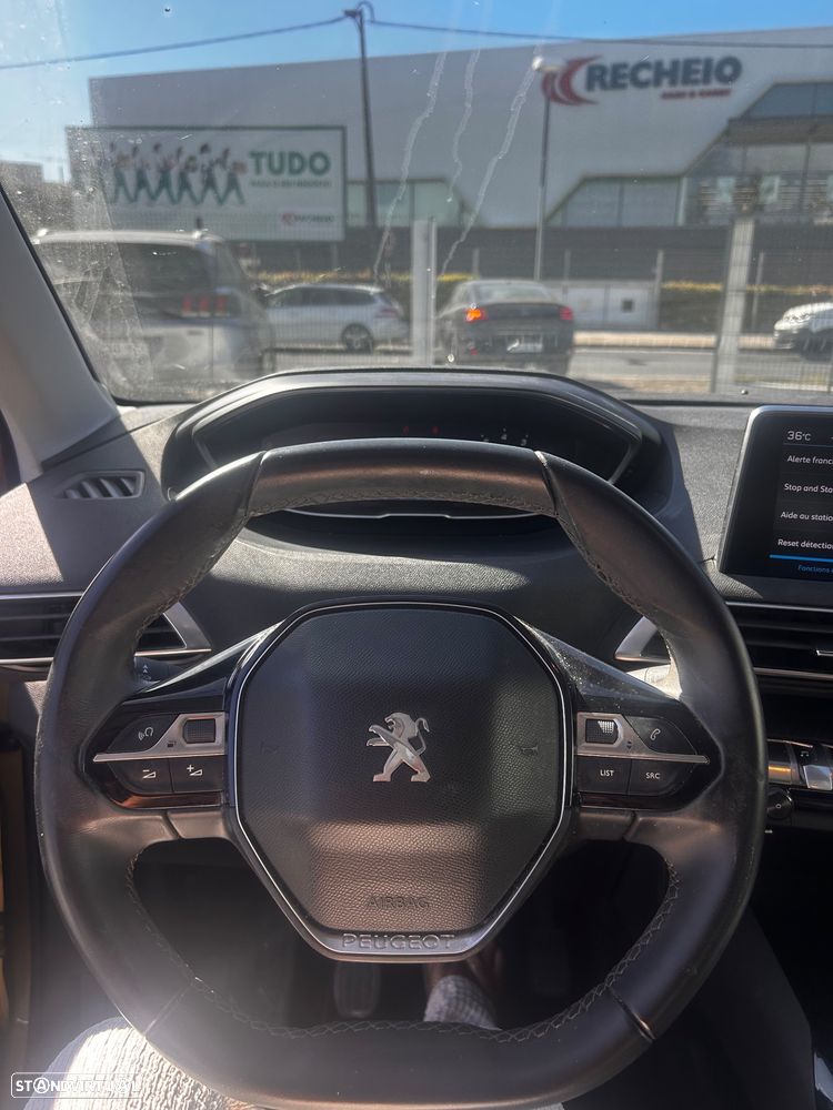 Peugeot 3008 2018 photo 4