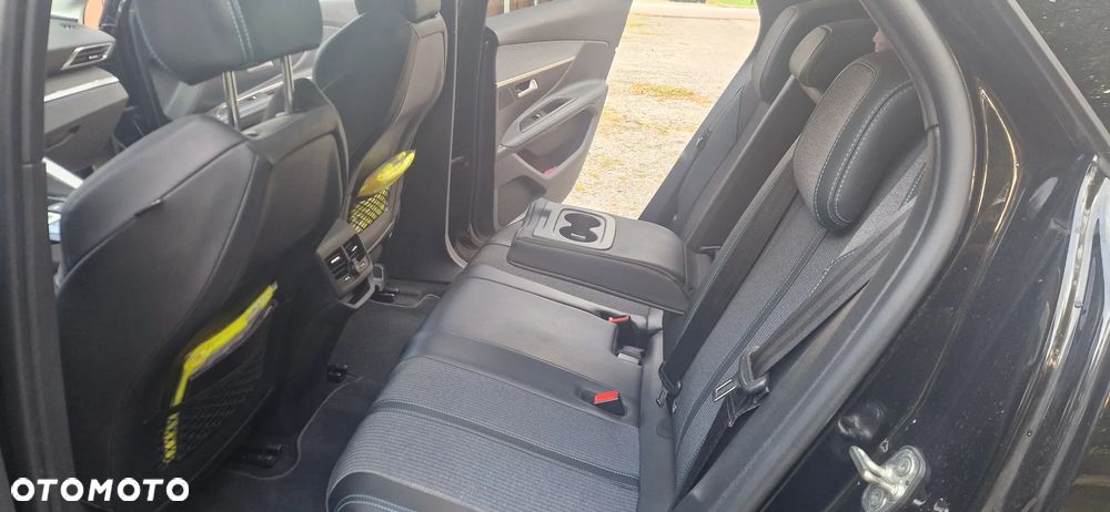 Peugeot 3008 1.2 PureTech Allure Pack S&S EAT8 - 7