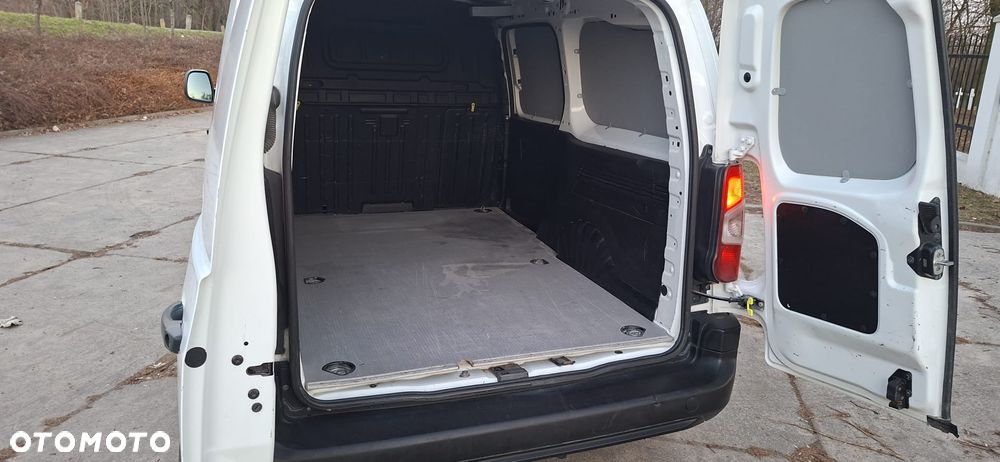 Toyota Proace City - 15