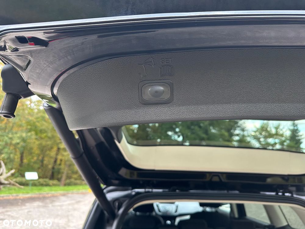 Ford Kuga 2.0 TDCi 2x4 Trend - 32