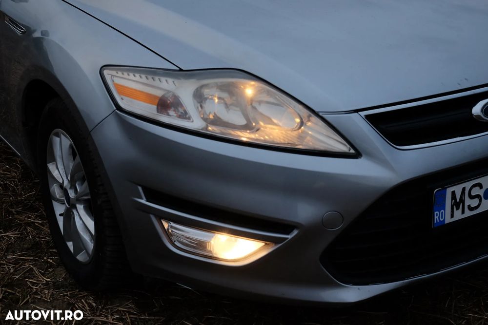 Ford Mondeo - 36