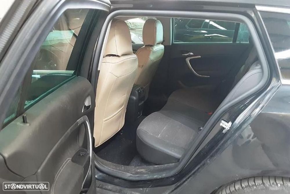 Opel Insignia Sports Tourer - 3