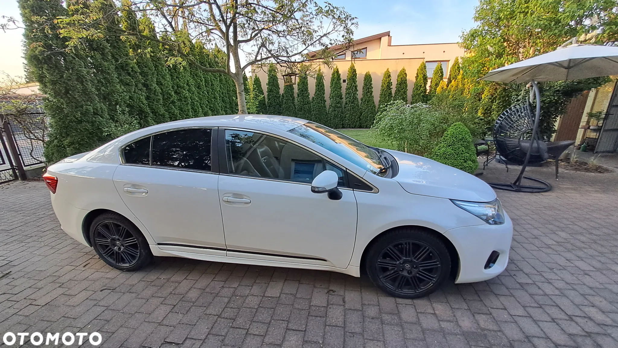 Toyota Avensis 2.0 D-4D Prestige - 3
