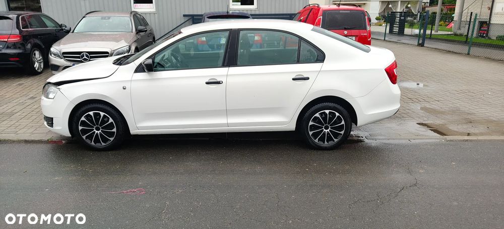 Skoda RAPID 1.2 TSI Active Green tec - 3
