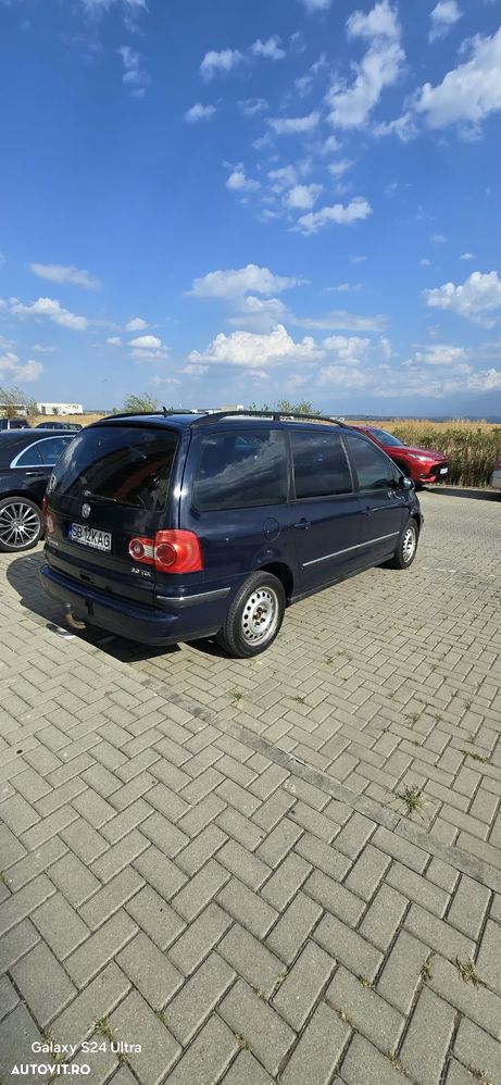 Volkswagen Sharan 2.0 TDI Comfortline - 11
