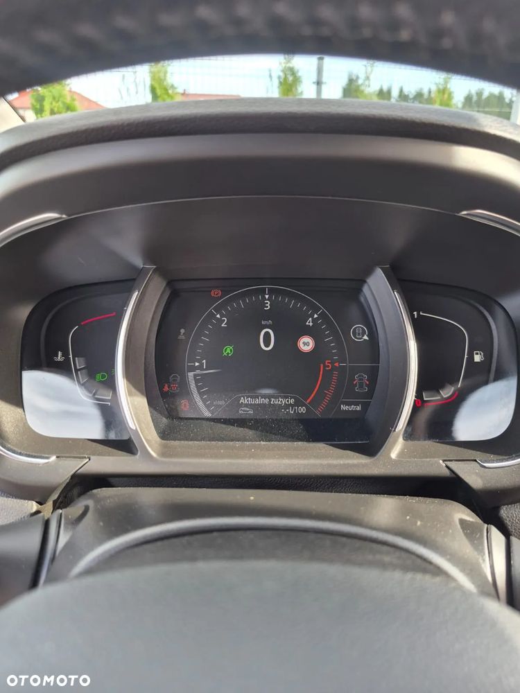 Renault Grand Scenic - 37