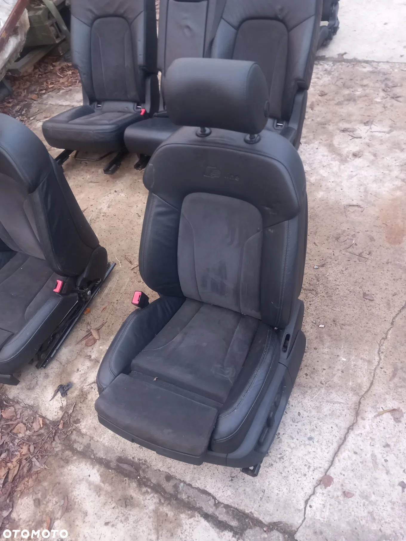 Fotele kanapy audi Q7 4LO - 2
