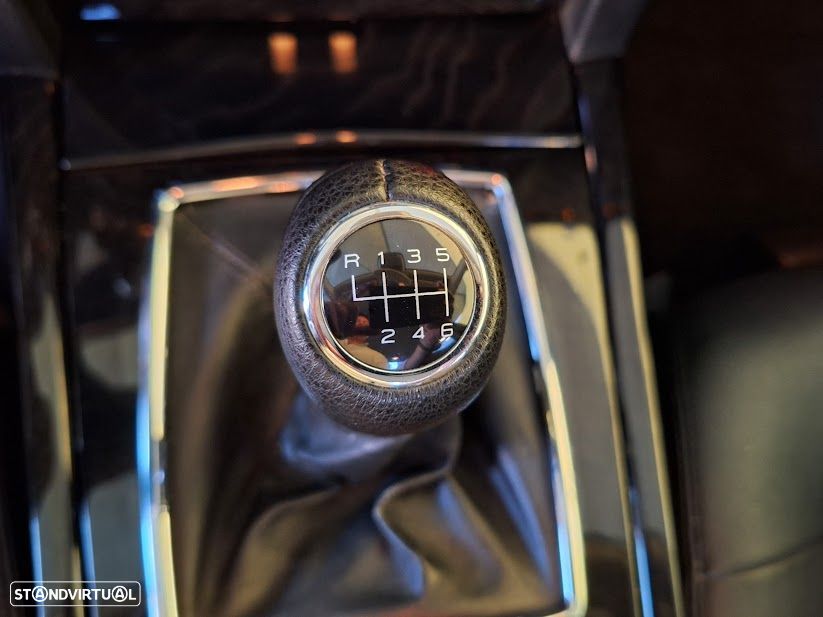 Mercedes-Benz E 250 BlueTEC Avantgarde - 22