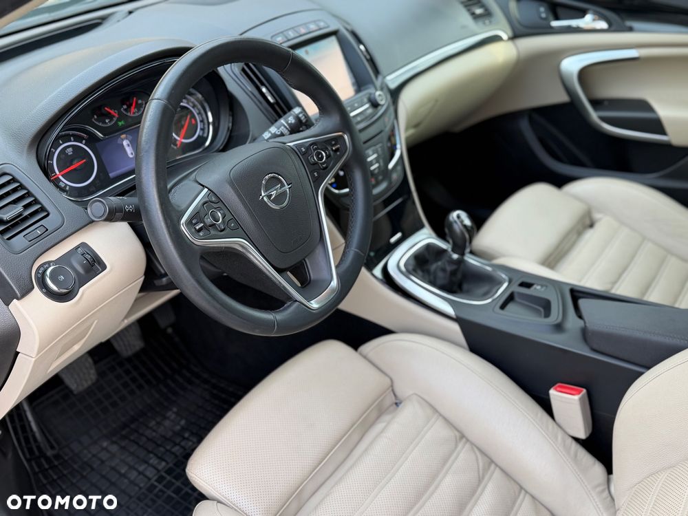Opel Insignia 2.0 CDTI Cosmo 4x4 S&S - 18