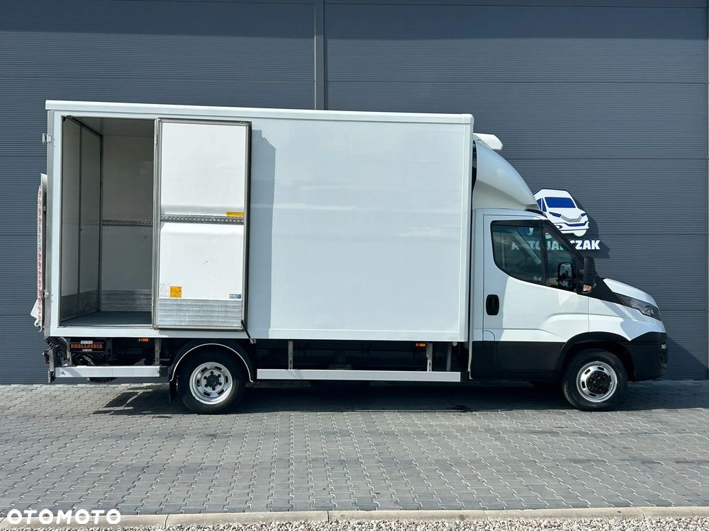 Iveco Daily 35C14 Hi-Matic Chłodnia 8 palet + winda 750kg **Podłączenie 230V**Klima**Sprowadzony**Super stan** - 8