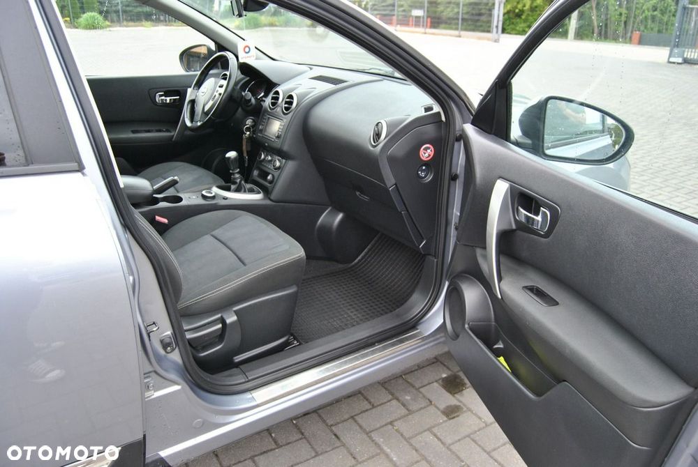 Nissan Qashqai 1.6 DCi 4x4 Tekna - 10
