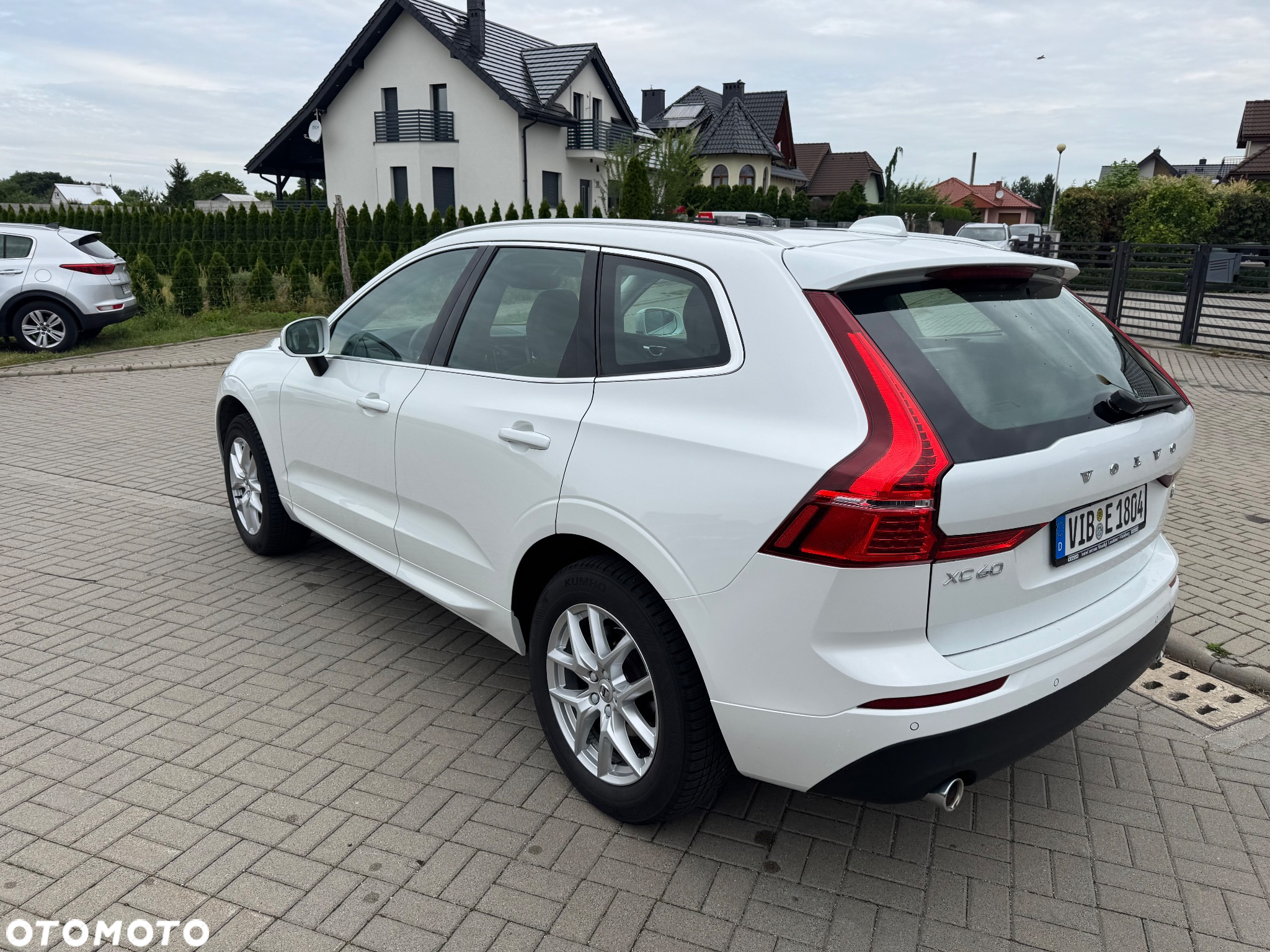 Volvo XC 60 B4 D Geartronic Momentum Pro - 12