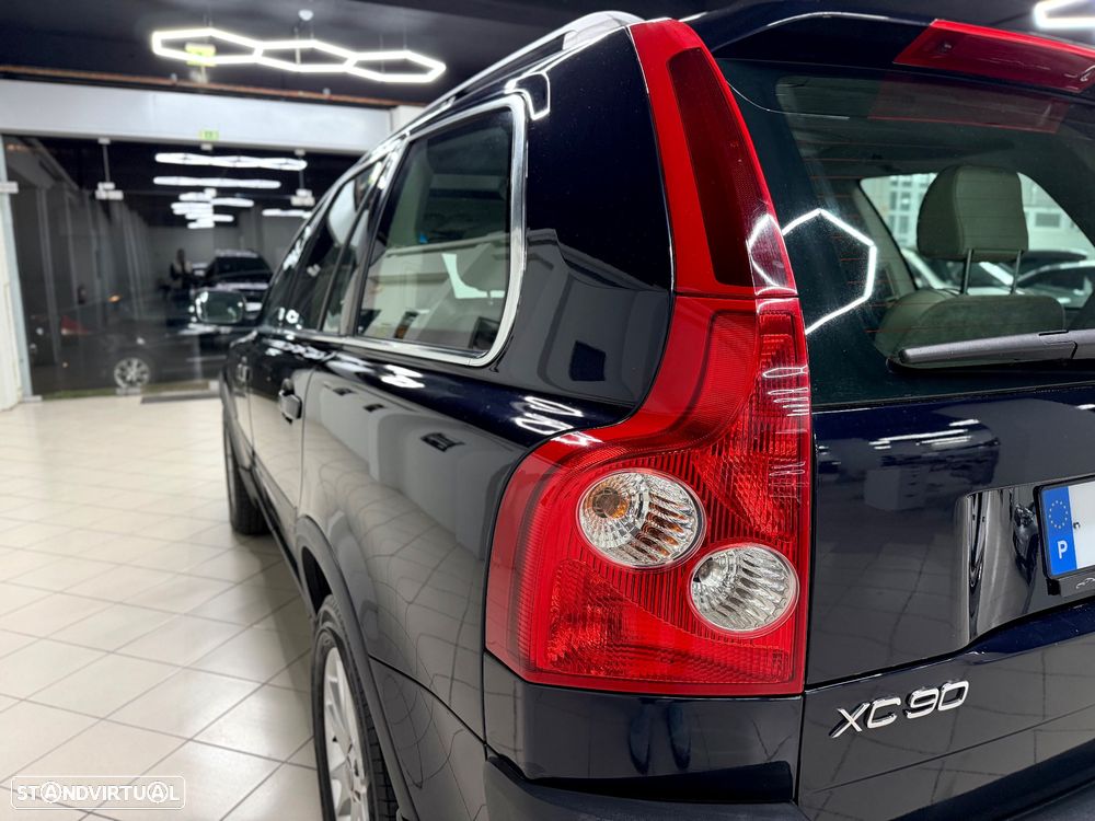 Volvo XC 90 2.4 D5 7L Nivel 3 Auto. - 9