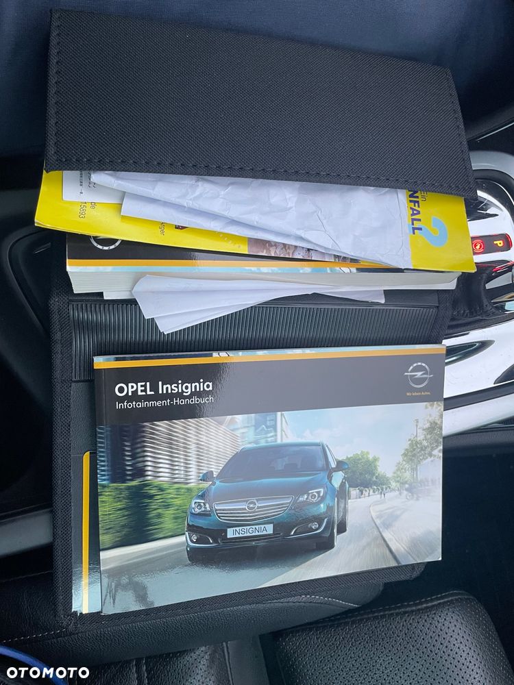 Opel Insignia 2.0 CDTI 4x4 Automatik Business Edition - 2