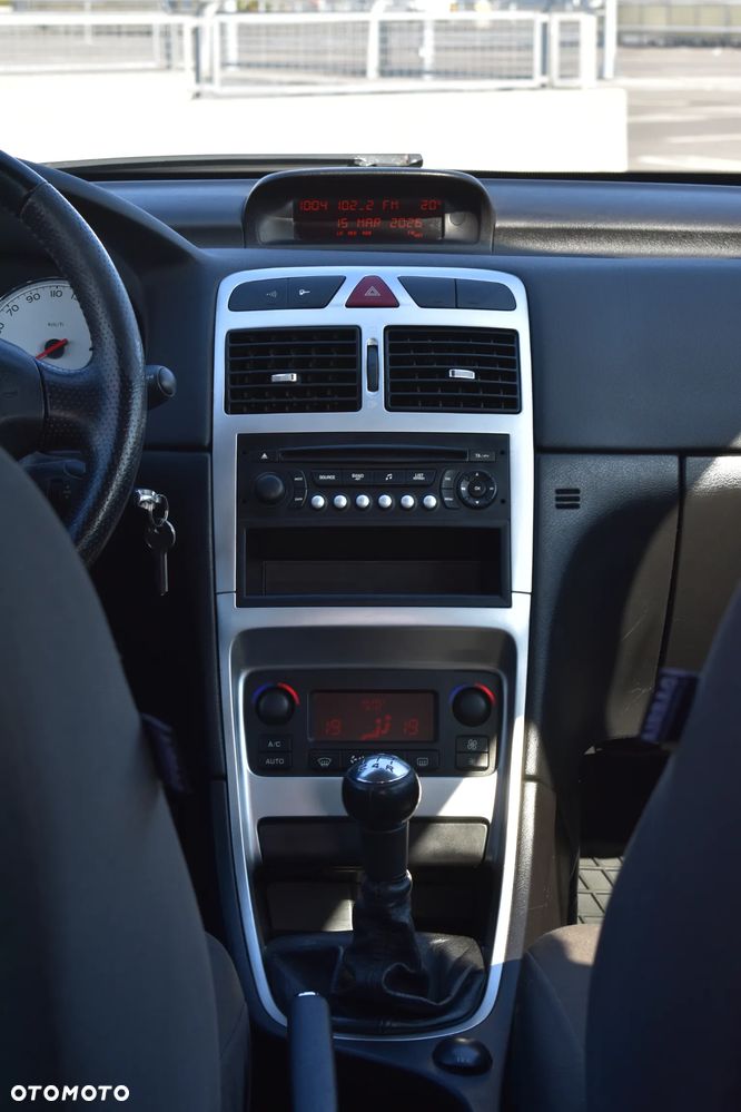 Peugeot 307 - 11