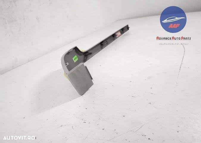 Ornament Bara Spate Stanga original Vogue Land Rover  Range Rover  4 [ - 6