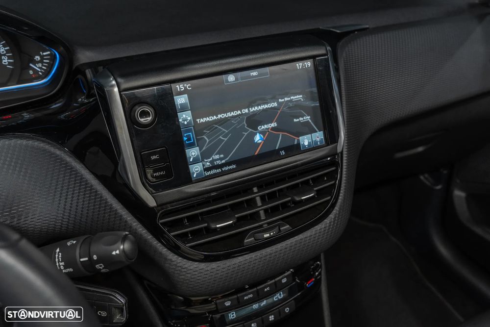 Peugeot 208 1.6 BlueHDi GT Line - 14