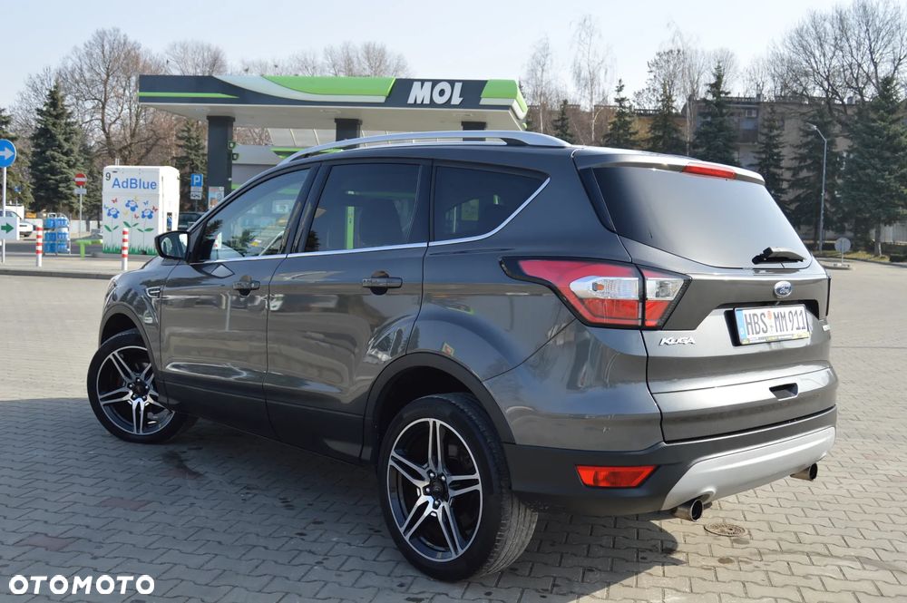 Ford Kuga 1.5 EcoBoost 2x4 Titanium - 18