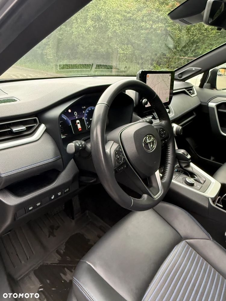Toyota RAV4 - 18