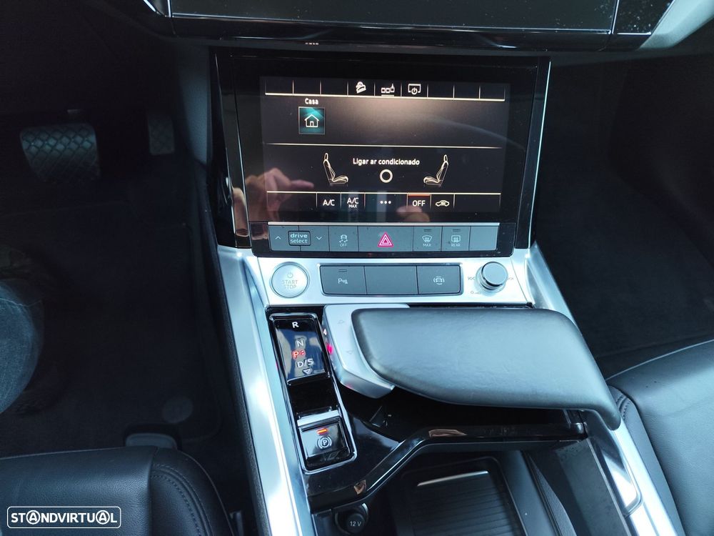 Audi e-tron 55 quattro - 22