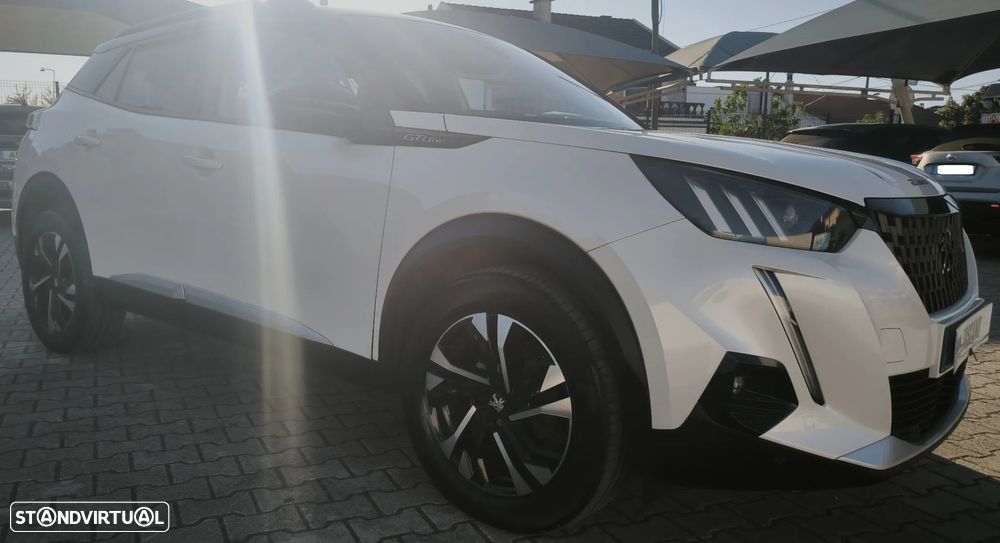 Peugeot 2008 1.2 PureTech GT Line EAT8 - 4