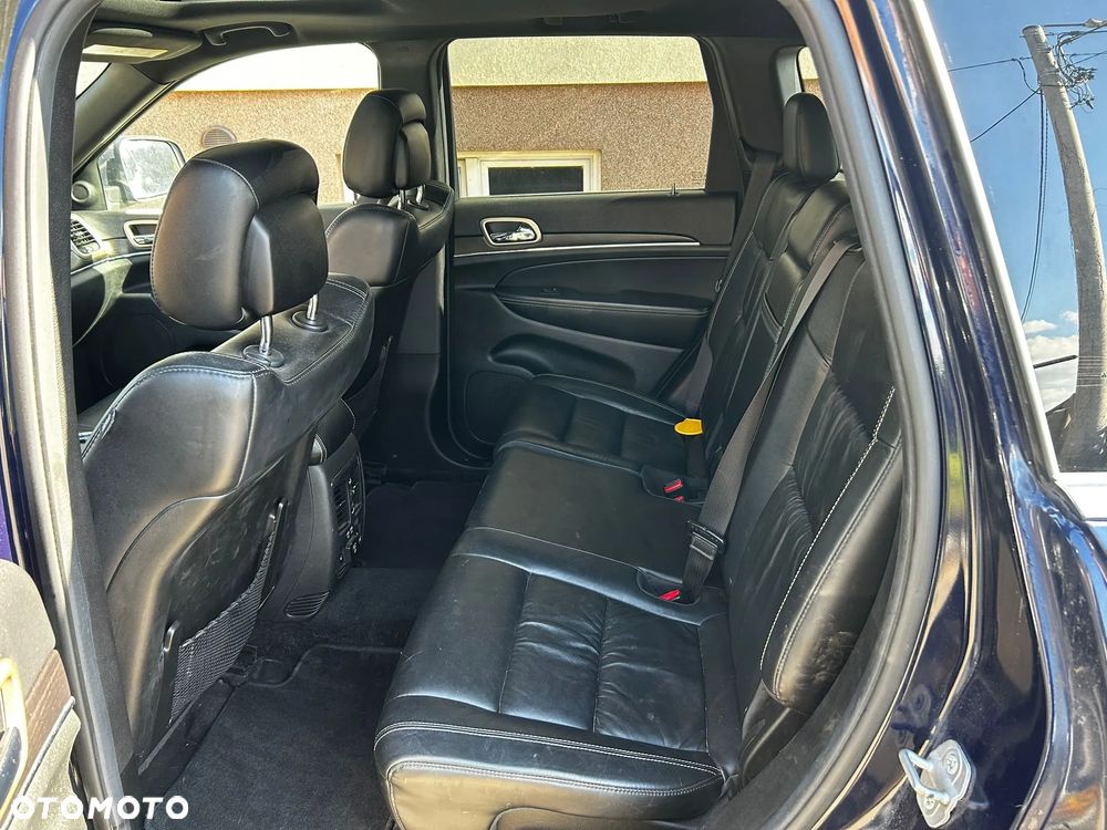 Jeep Grand Cherokee - 19