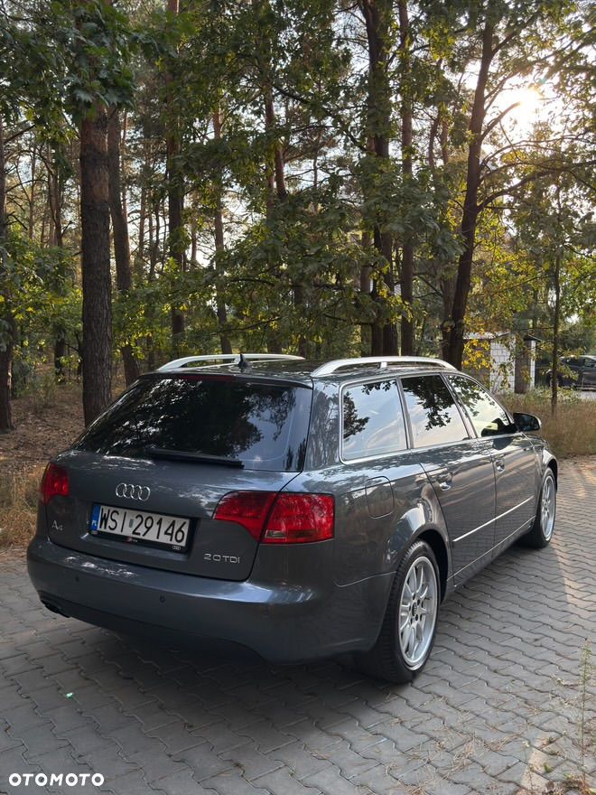 Audi A4 Avant 2.0 TDI - 4