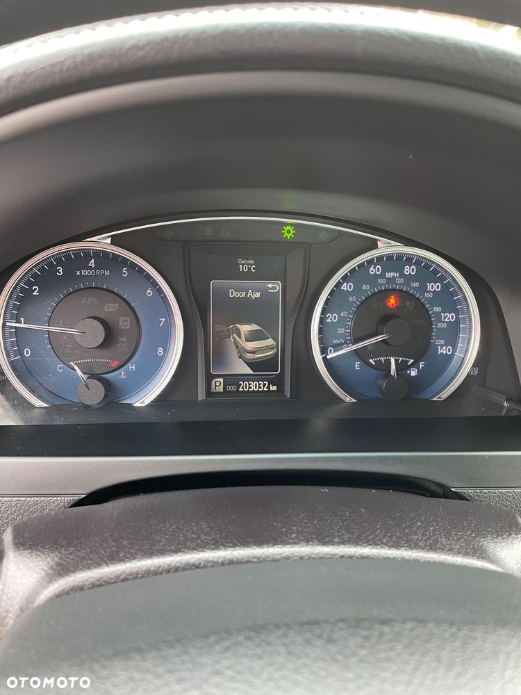 Toyota Camry - 9