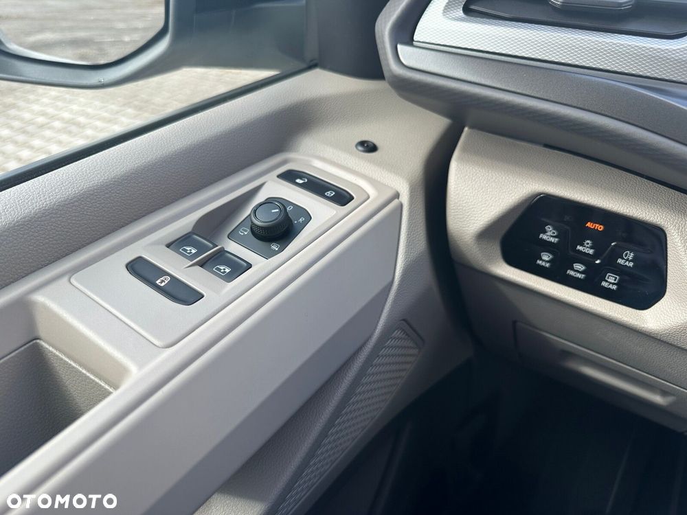 Volkswagen california Nowa California Beach silnik: 2,0 l TSI OPF 204 KM / skrzynia biegów: 7-biegowa DSG rozstaw osi: 3124 mm - 25