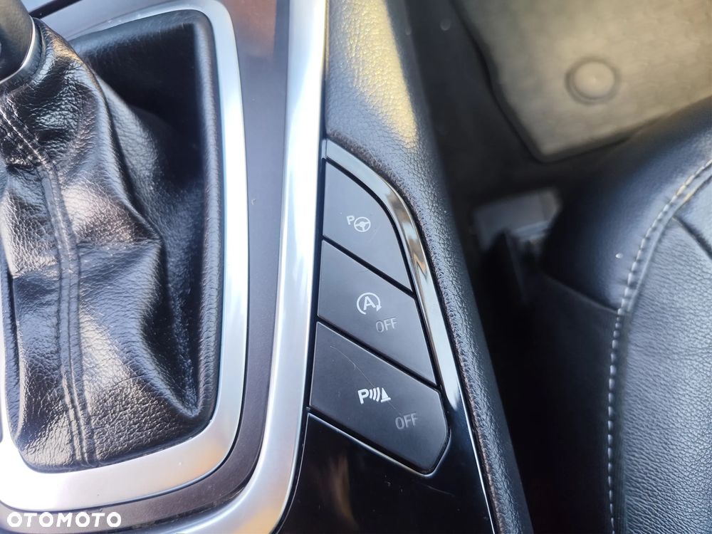 Ford Galaxy - 18