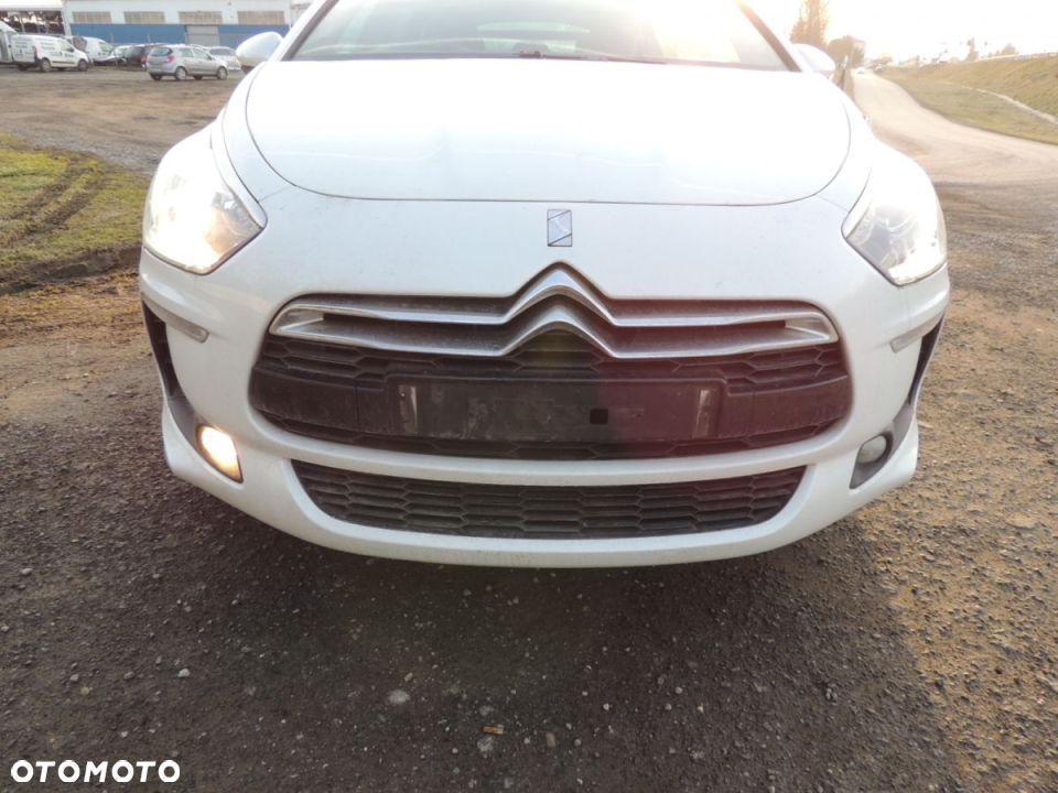 Pas przedni z chłodnicami Citroen DS5 '12