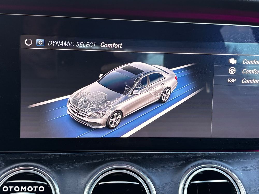 Mercedes-Benz Klasa E 220 d 4Matic 9G-TRONIC Avantgarde - 29